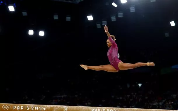 Rebeca Andrade e Simone Biles estão fora do pódio na final da travecuchara casinoParis 2024