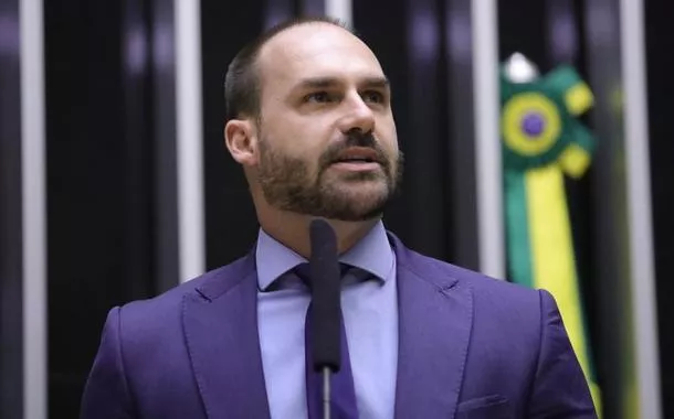 Eduardo Bolsonaro espera que governo Trump pressione o STF a salvar seu pai