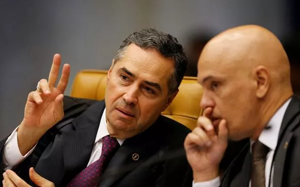 Ministros Luís Roberto Barroso e Alexandre de Moraes durante sessão do STFbet365 com ptBrasília