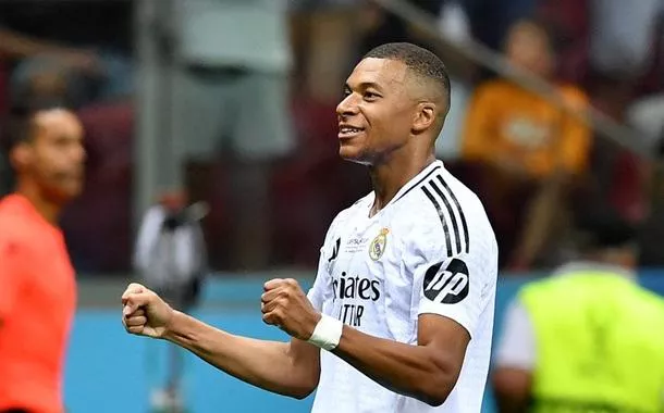 Mbappé marca em sua estreia, e Real Madrid vence Atalanta por 2 x 0 na Supercopa