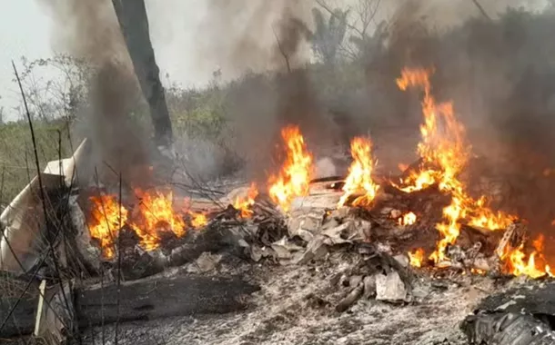 Avião de pequeno porte cai em zona rural de Mato Grosso