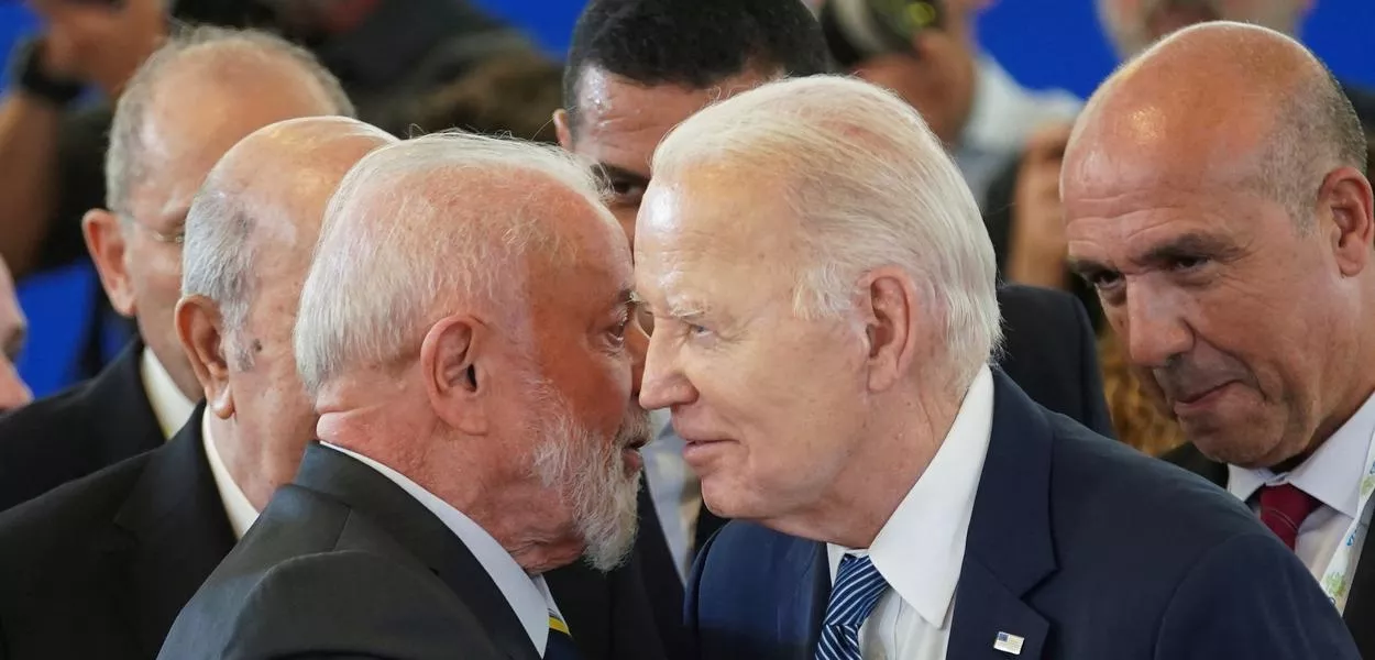 Presidente Luiz Inácio Lula da Silva conversa com presidente dos EUA, Joe Biden, durante reunião do G7 na Itália
14/06/2024