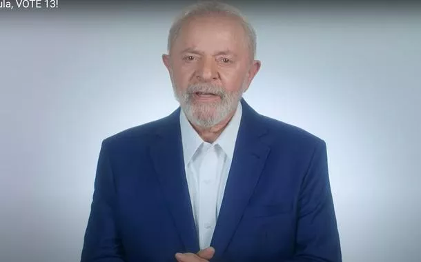 Lula pede votos1 pix betcandidatos comprometidos com a reconstrução do país; assista