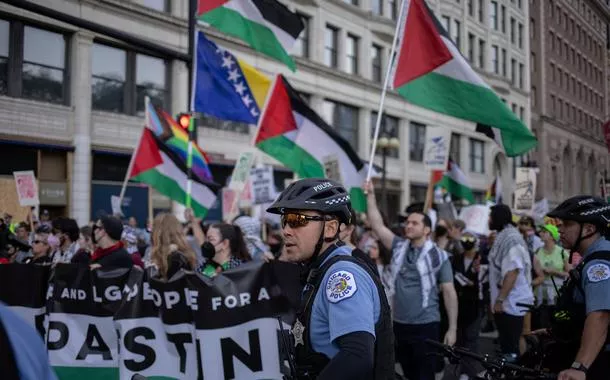 Protestos pró-palestinos pairam sobre primeiro dia da convenção democrata