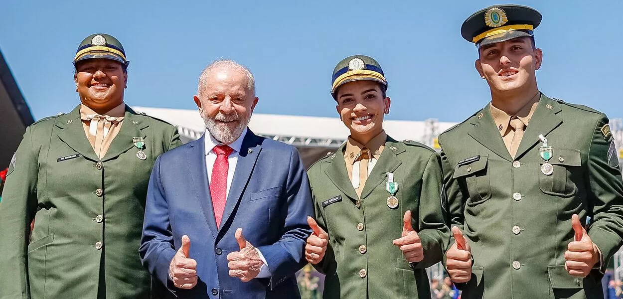 Bia Souza, Lula, Natália Araújo e Guilherme Schmidt