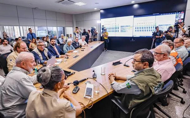 Presidente da República, Luiz Inácio Lula da Silva, durante visita à Prevfogo, na sede do Instituto Brasileiro do Meio Ambiente (Ibama). Brasília - DF.