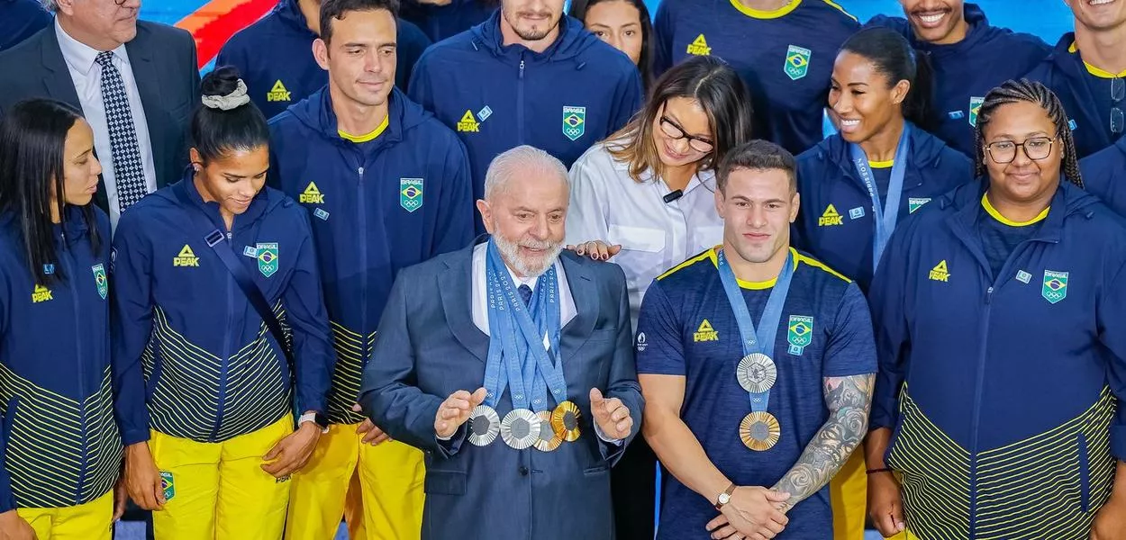 Presidente da República, Luiz Inácio Lula da Silva, durante encontro com atletas dos Jogos Olímpicos de Paris 2024, no Palácio do Planalto