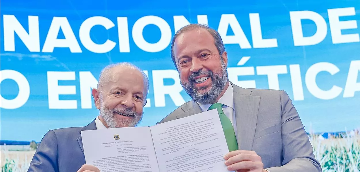 Lula e Alexandre Silveira anunciam política de transição energética