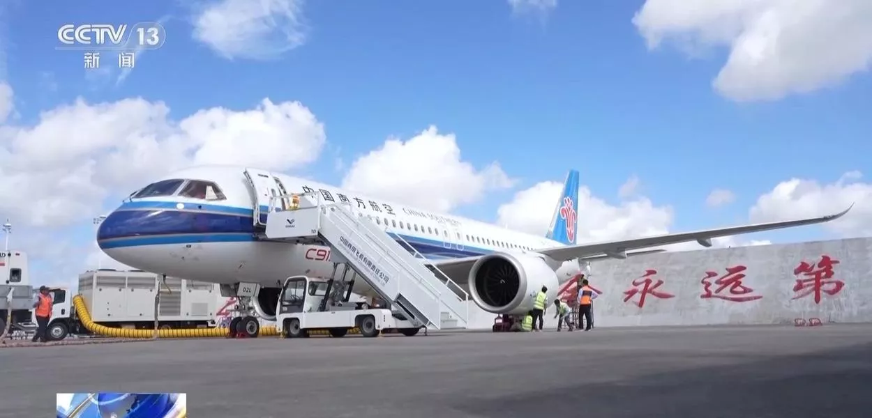 Avião comercial C919 é entregue a duas companhias aéreas chinesas