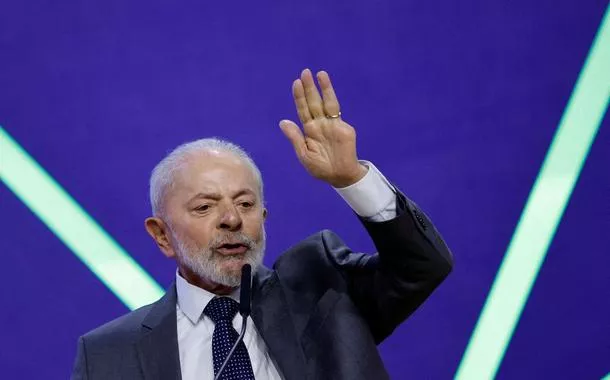 Lula reafirma compromisso de alfabetizar pelo menos 80% das crianças na idade correta até 2030