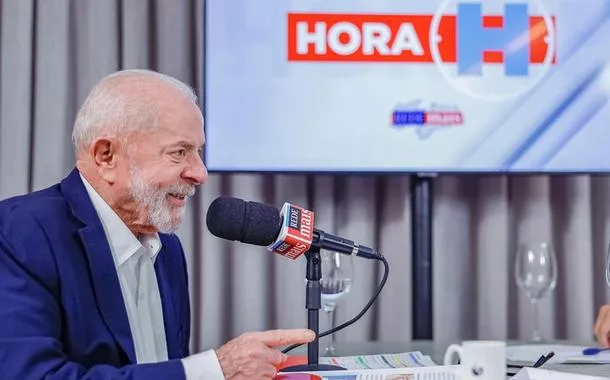 O presidente Lula durante entrevista para rádio paraibana