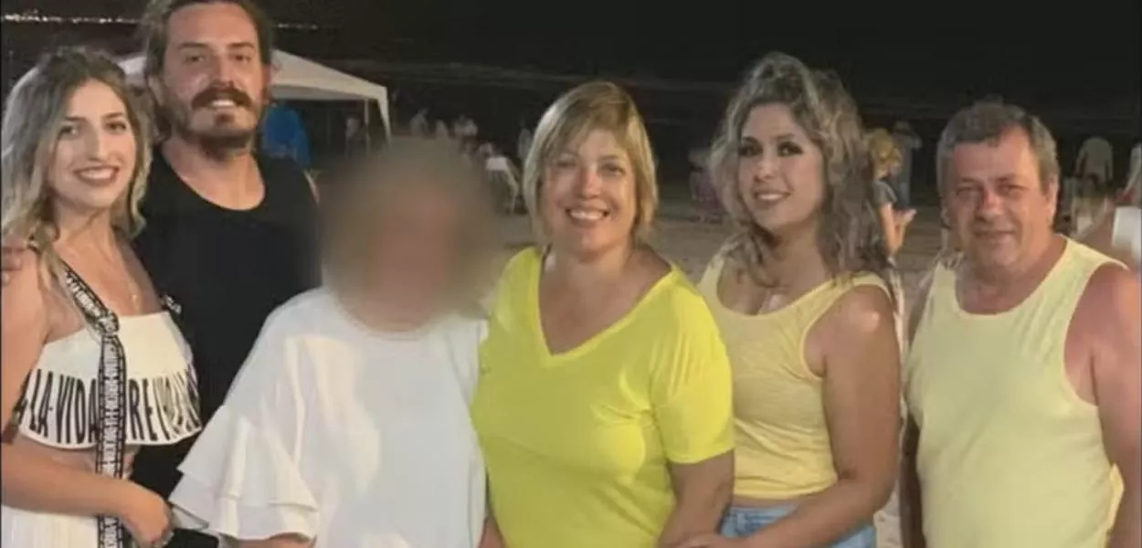 Rafaela, Diego, Helena, Renata e Celso: família vítima de engavetamento no estado do Paraná