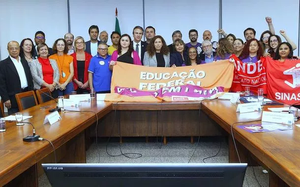 Ministra da Gestão e da Inovação, Esther Dweck, durante assinaturamelhores casas de apostas onlineacordos com docentes e técnicos-administrativosmelhores casas de apostas onlineEducação,melhores casas de apostas onlinejunho