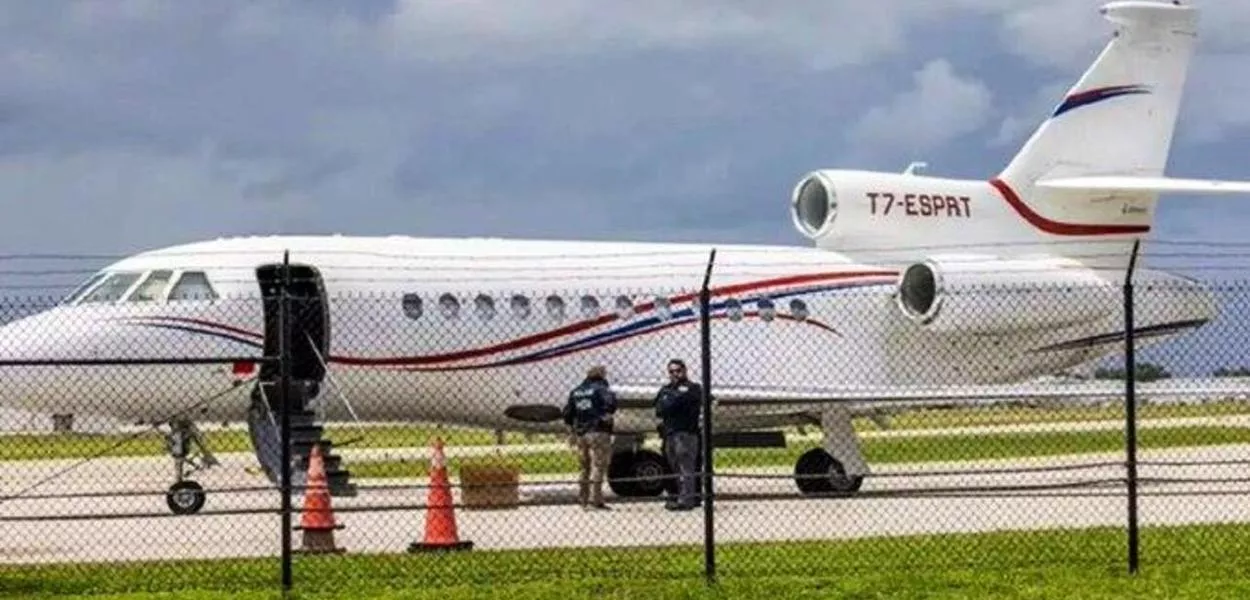 Avião presidencial da Venezuela confiscado pelos EUA 
