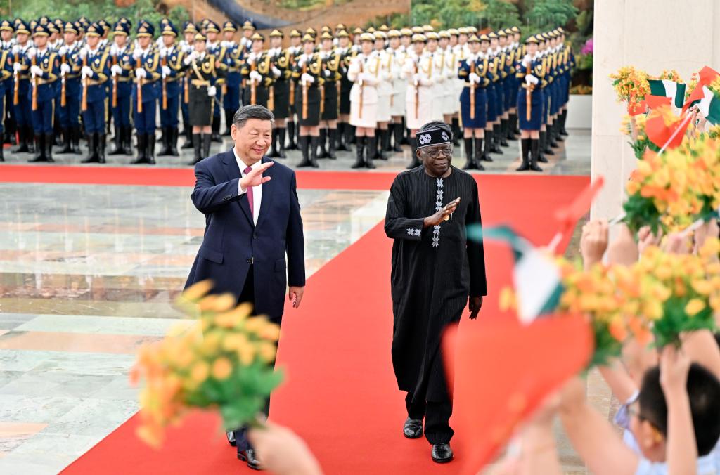 Presidentes chinês e nigeriano anunciam elevação de laços bilaterais