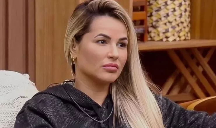 Deolane Bezerra 