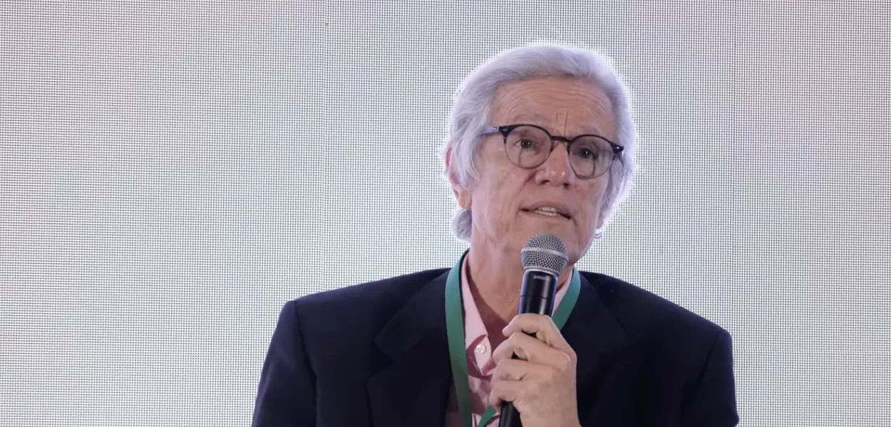 Paulo Nogueira Batista Jr. fala durante evento promovido pela TV 247, TV Conjur e Prerrogativas, com oferecimento de Vallya e Cerrado Asset, 4 de setembro de 2024, Brasília-DF