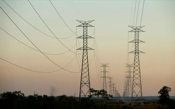 Brasil reforçará despacho com termelétricas a GNL para enfrentar a seca