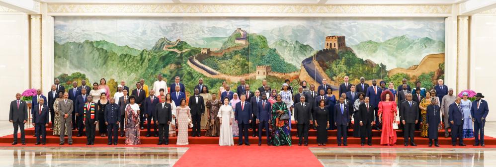 Xi recebe líderes africanos e elogia laços modelo China-África antes da grande cimeira