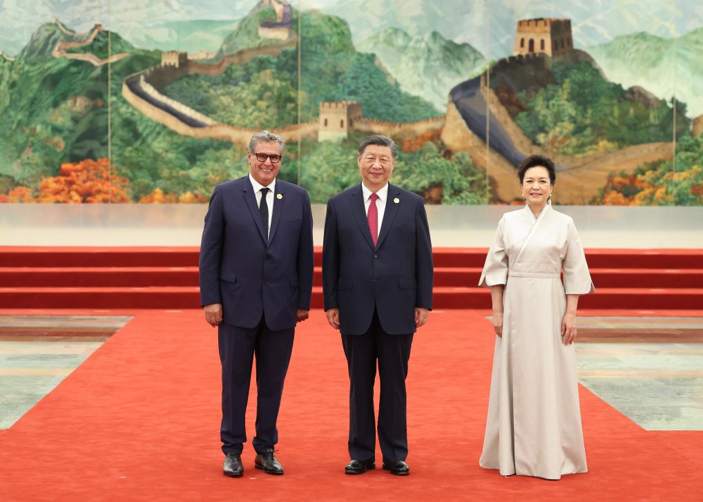 Xi Jinping e sua esposa, Peng Liyuan, realizaram um banquete para líderes africanos