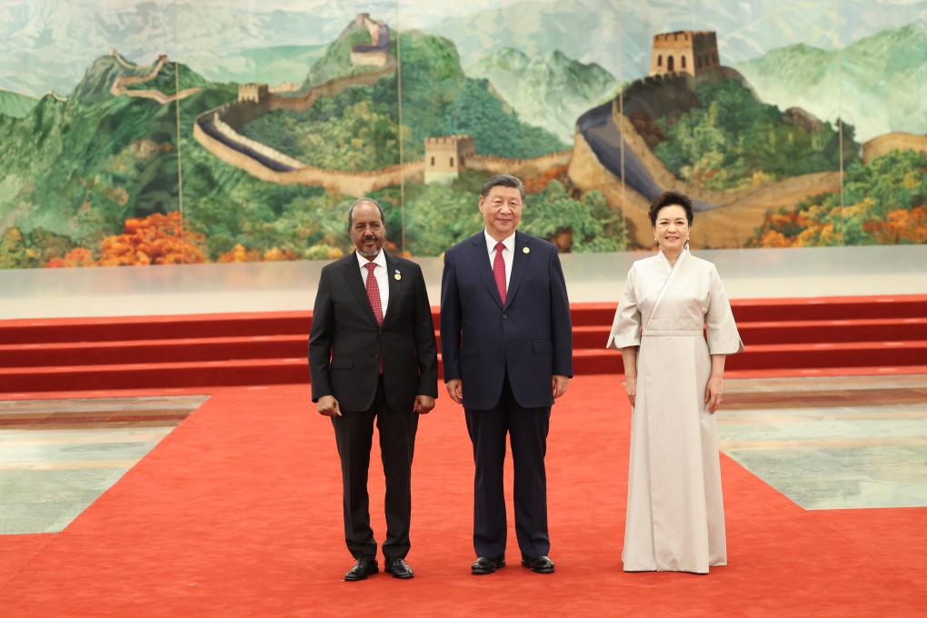 Xi e sua esposa, Peng Liyuan, realizaram um banquete para líderes africanos