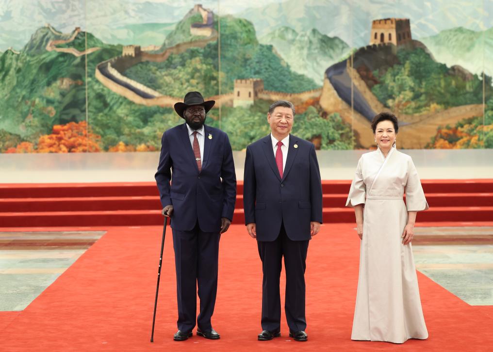 Xi Jinping e sua esposa, Peng Liyuan, realizaram um banquete para líderes africanos