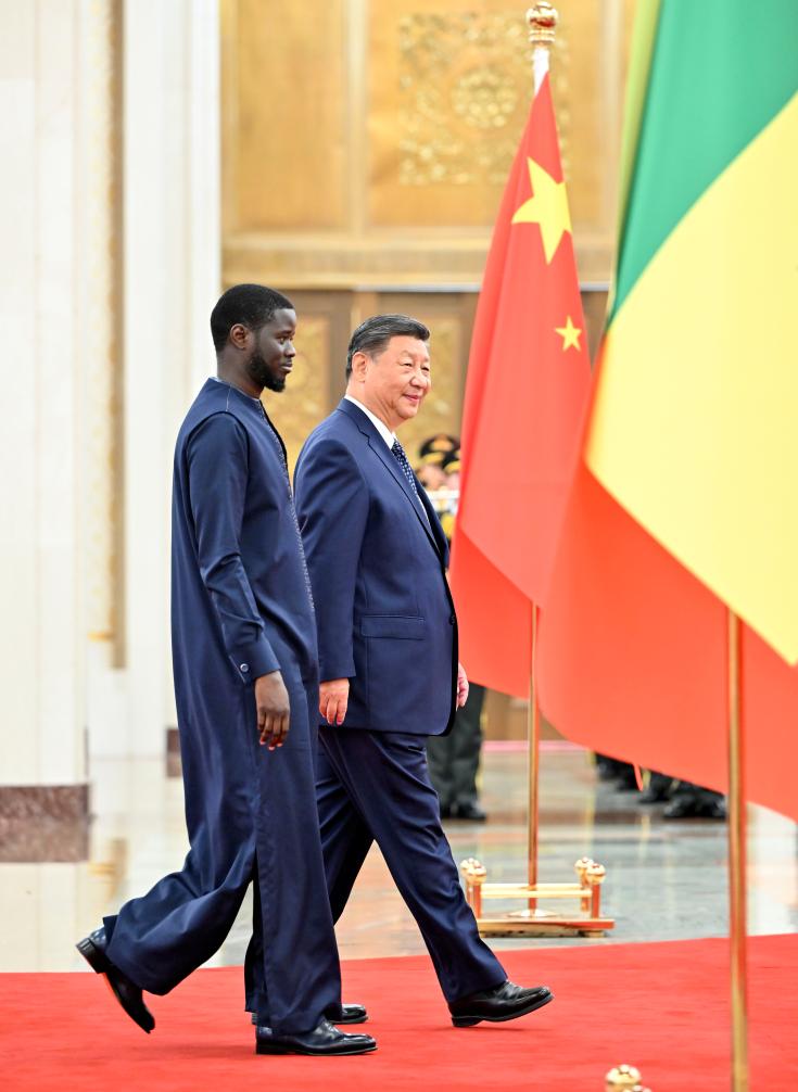 Xi conversa com presidente senegalês