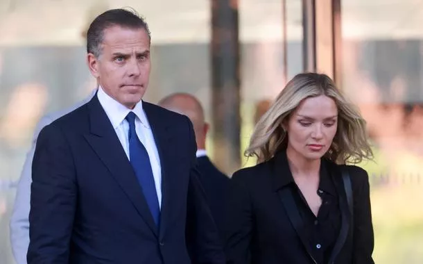 Hunter Biden e sua esposa deixam tribunal em Los Angeles
