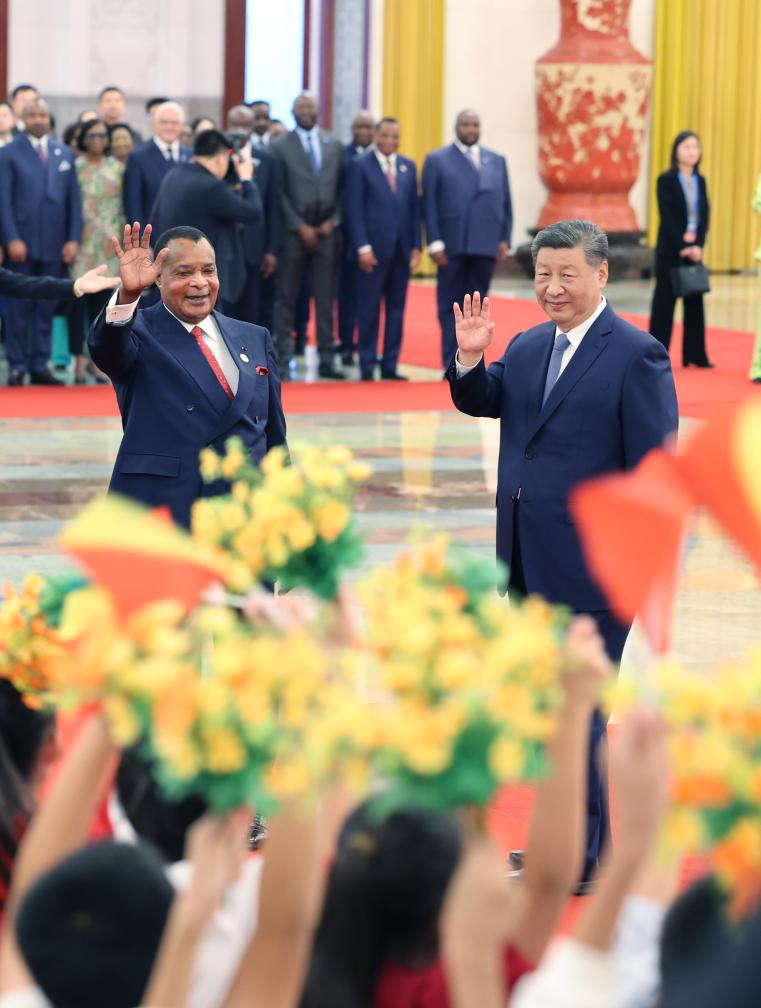 Xi mantêm conversas com presidente da República do Congo