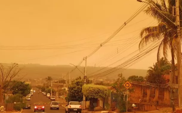 Incêndiosx1 bet comGoiás deixam céux1 bet comJataí laranja, forçando suspensãox1 bet comaulas e usox1 bet commáscaras