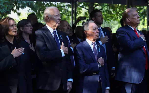 Biden, Kamala, Trump e candidato a vice participamsites de apostas que dao bonus no cadastrohomenagem aos mortos no 11sites de apostas que dao bonus no cadastrosetembro