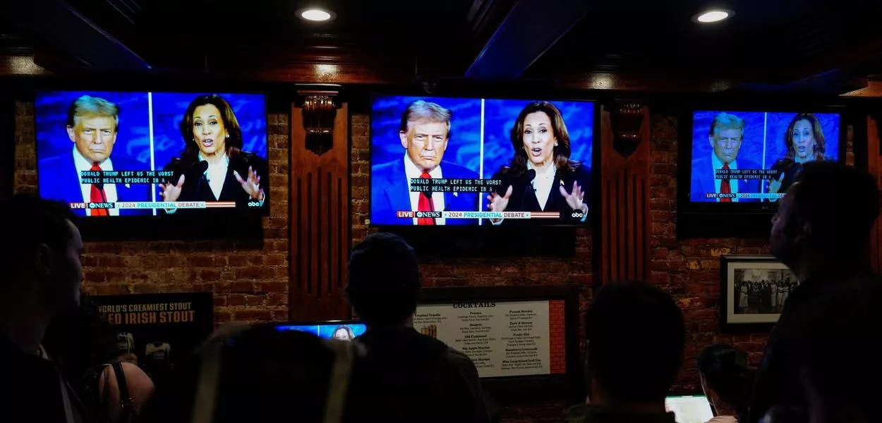 Pessoas em Nova York acompanham debate entre Trump e Kamala
10/09/2024