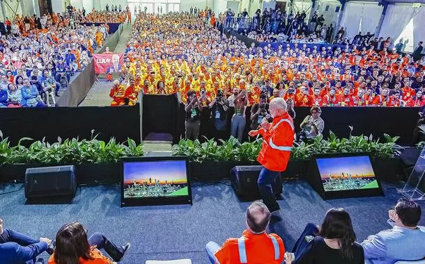 Lula durante cerimônia de inauguração do Complexo de Energias Boaventura