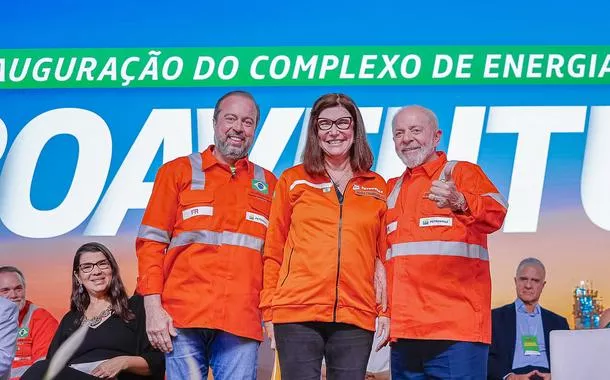 Magda Chambriard é "irretocável" e equilibra interesses do país e de investidores na Petrobras, diz Silveira