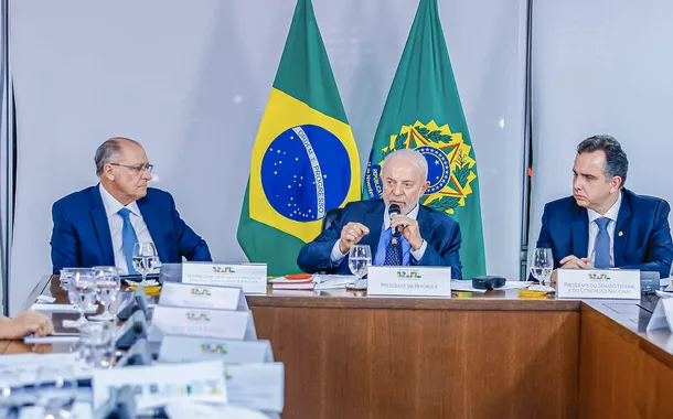 17.09.2024 - Presidente Luiz Inácio Lula da Silva, durante reunião com o presidente do Senado Federal e do Congresso Nacional, senador Rodrigo Pacheco, presidente da Câmara dos Deputados, deputado Arthur Lira, e presidente do Supremo Tribunal Federal (STF), ministro Luís Roberto Barroso, no Palácio do Planalto. Brasília - DF.