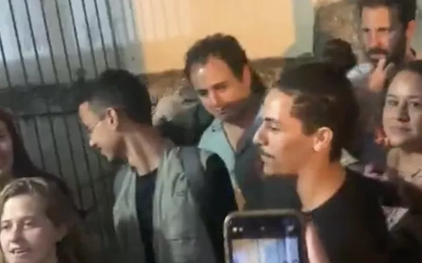 Glauber Braga é solto após ser preso por protestar com estudantes na Uerj (vídeo)