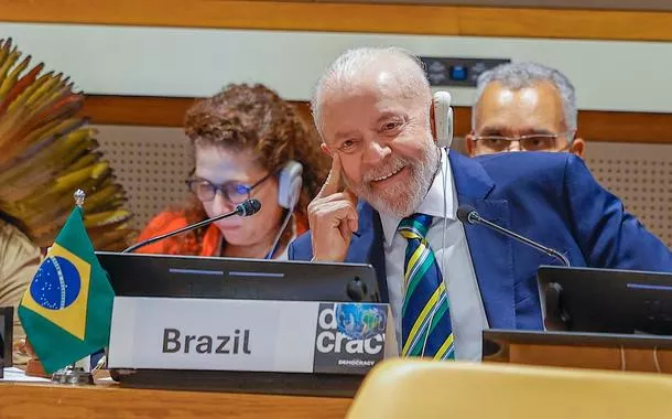 Lula é o presidente com melhor imagem da América do Sul pelo segundo mês consecutivo, mostra pesquisa