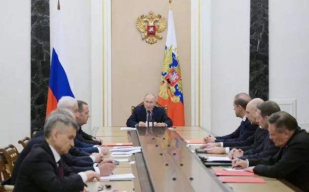 Vladimir Putin preside reunião do Conselho de Segurança da Rússia sobre dissuasão nuclear 
25/09/2024
Sputnik/Alexei Nikolsky/Kremlin via REUTERS