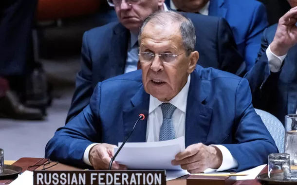 Lavrov diz que conflito do Ocidente com a Rússia se aproximacomo apostar no sportingbet passo a passo“uma verdadeira guerra”