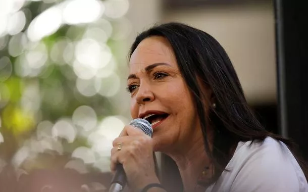María Corina diz que não é o momento "apropriado" para retorno de Edmundo González à Venezuela