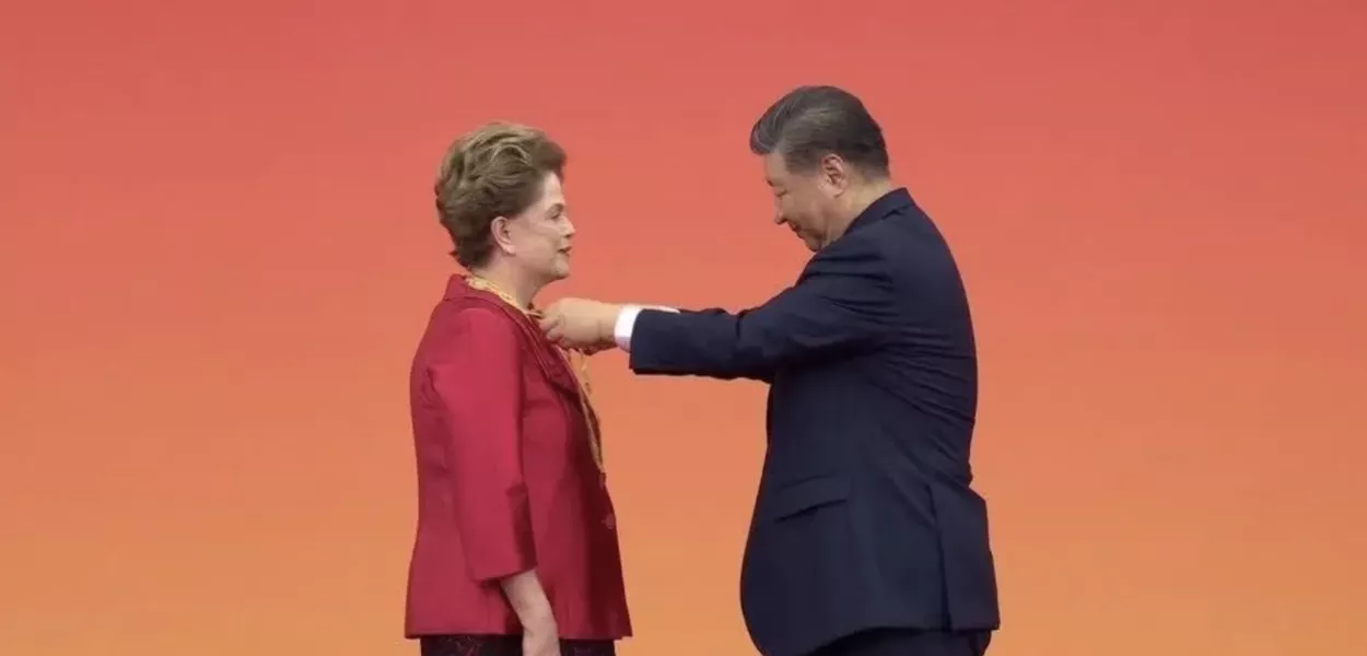 Dilma Rousseff recebe a Medalha da Amizade de Xi Jinping
