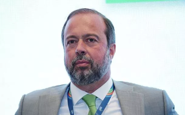 Alexandre Silveira diz que atuação da Enel "beirou à burrice" e menciona falta de planejamento