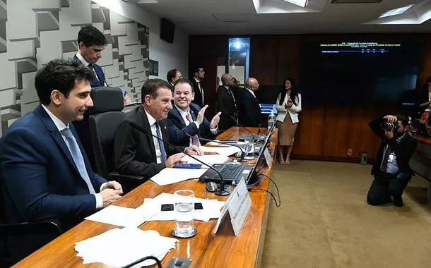 Gabriel Galípolo foi aprovado com votação unânime na CAE do Senado