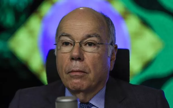 Asilo à ex-primeira-dama do Peru não serve de precedente para Bolsonaro, diz Mauro Vieira