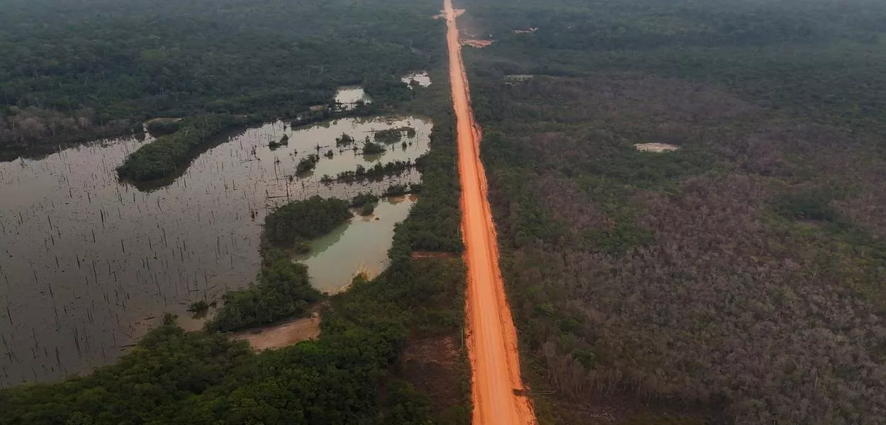 Imagem de drone mostra a BR-319 no Amazonas
09/09/2024