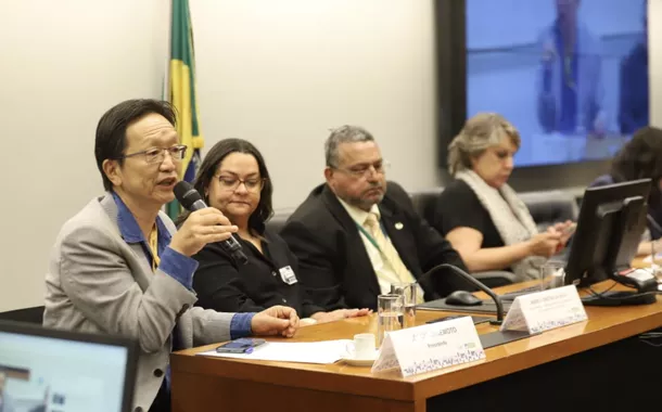 Presidente da Fenae, Sergio Takemoto, participa de debate na Câmara que discute o fechamento de agências da Caixa