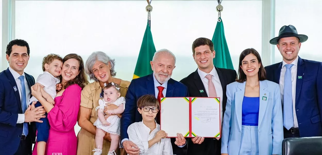 Lula reconhece Eduardo Campos como herói da pátria