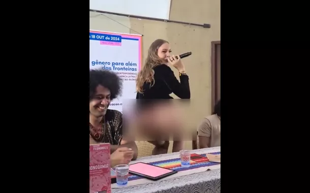 Cantora expõe os glúteos em palestra na UFMA e gera polêmica (vídeo)