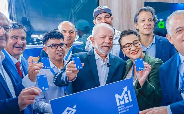 Lula no lançamento do Programa Acredita