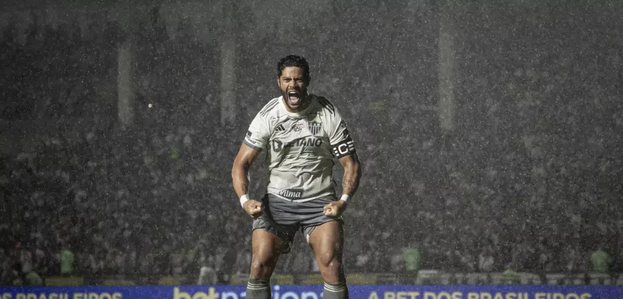 Hulk comemora gol pelo Atlético-MG